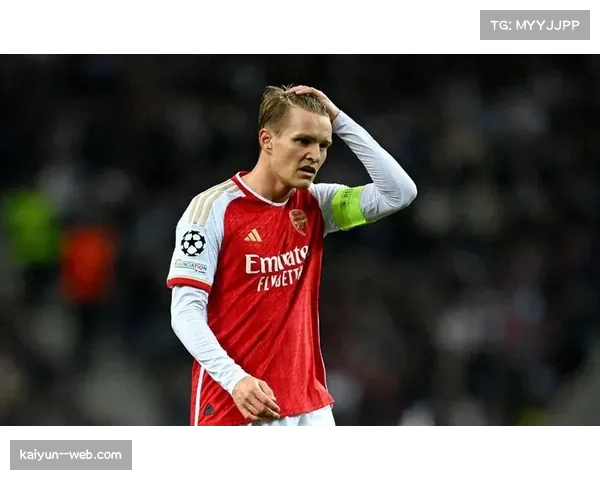 厄德高膝盖状况堪忧 赖斯因背痛主动请求换下